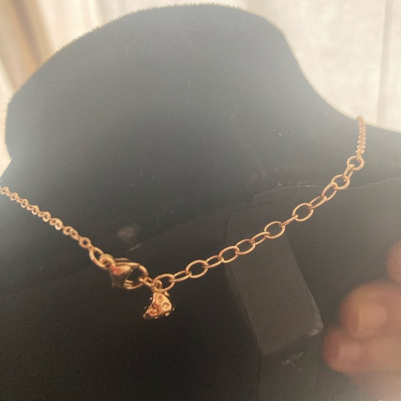 Gold color necklace with coin pendant - Picture 3 of 5